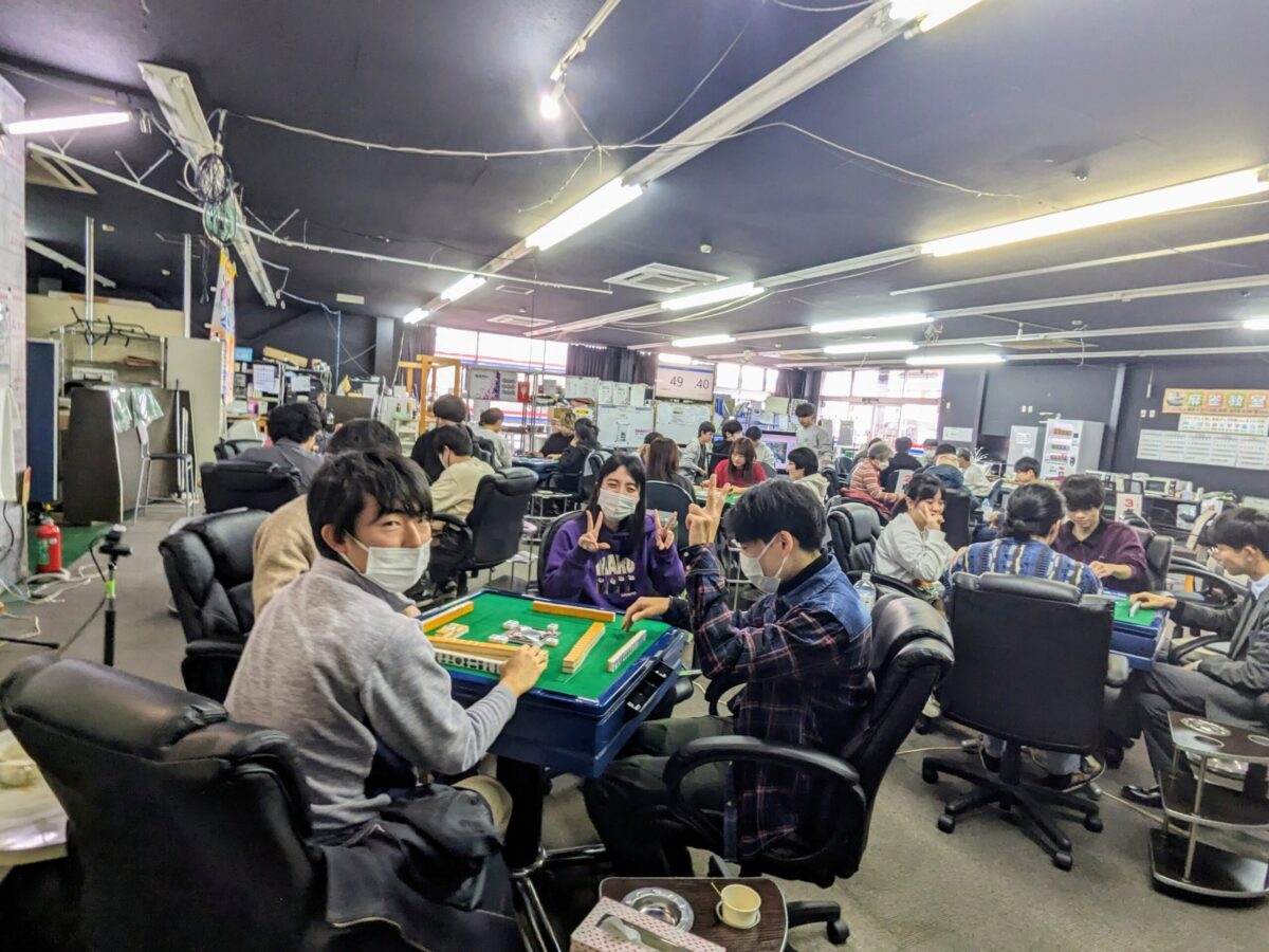 信州大学競技麻雀部咲